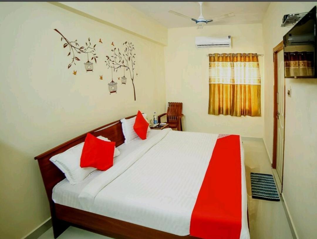 Nandas Grand Nellore Eksteriør billede