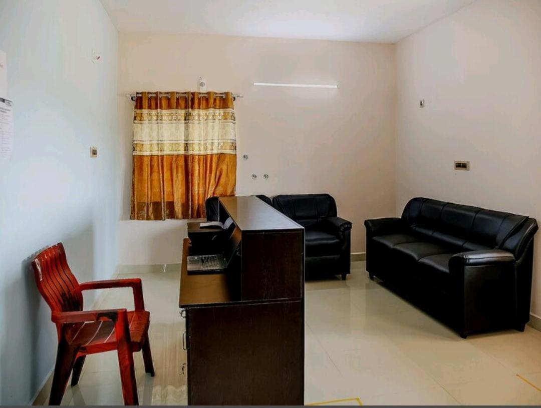 Nandas Grand Nellore Eksteriør billede