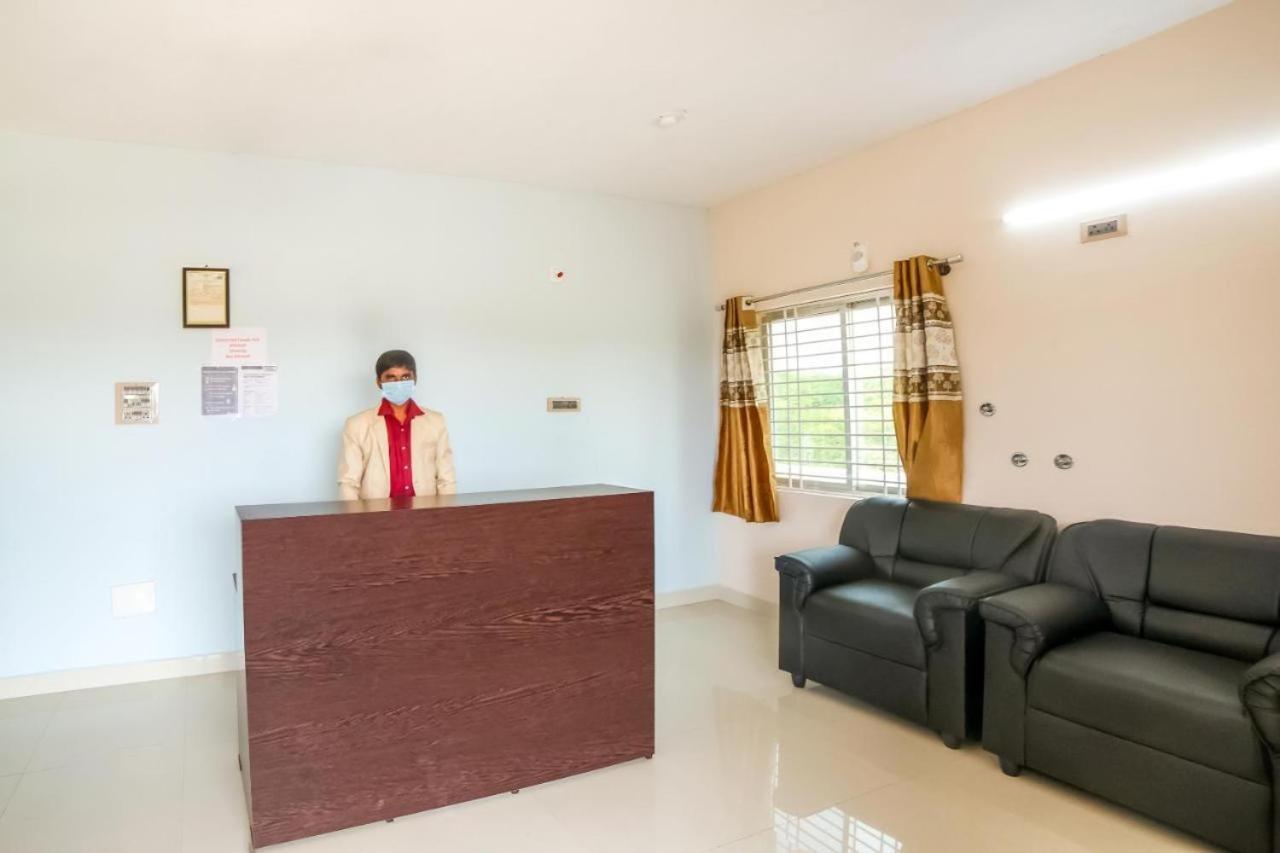 Nandas Grand Nellore Eksteriør billede